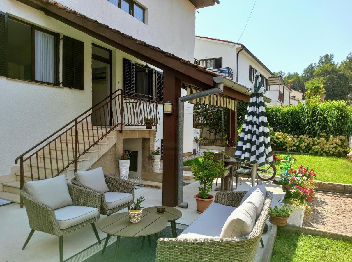 Apartments Villa Katana Porec Esterno foto