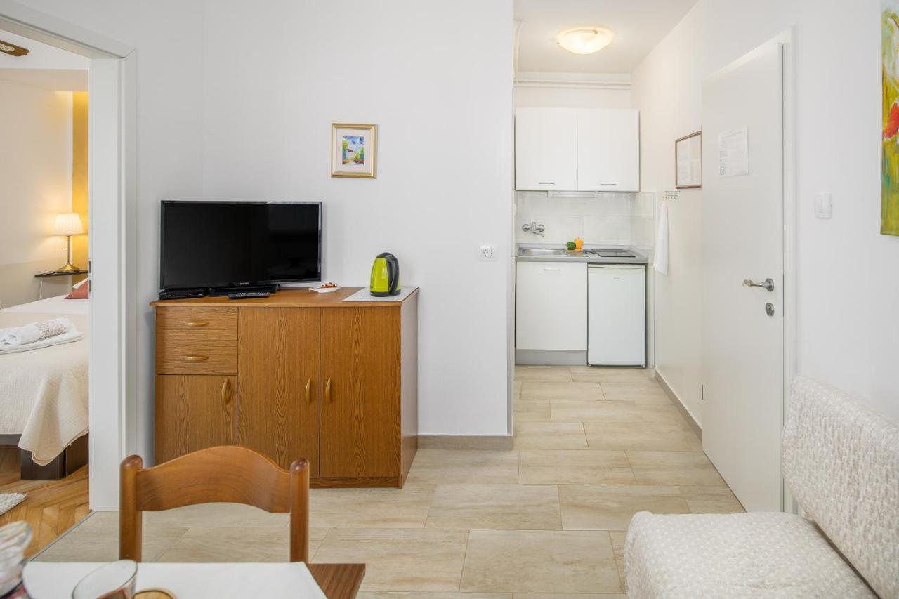 Apartments Villa Katana Porec Esterno foto