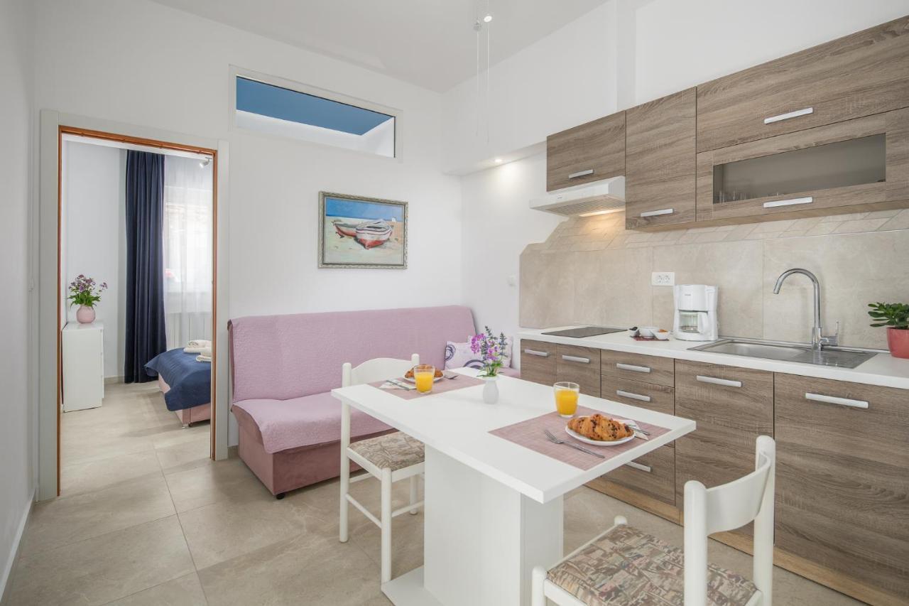 Apartments Villa Katana Porec Esterno foto