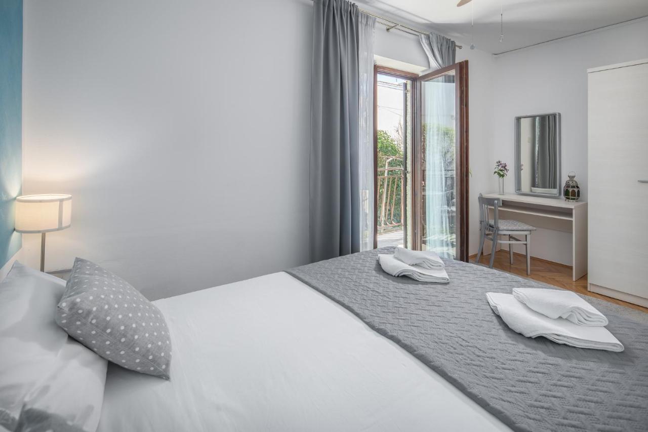 Apartments Villa Katana Porec Esterno foto