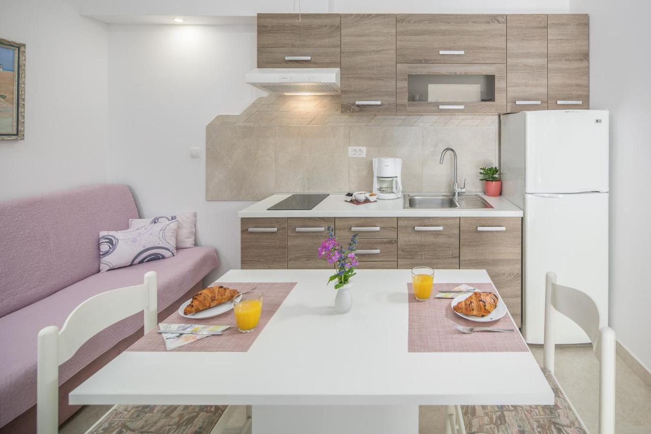 Apartments Villa Katana Porec Esterno foto